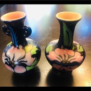 2 mini vintage vases porcelain